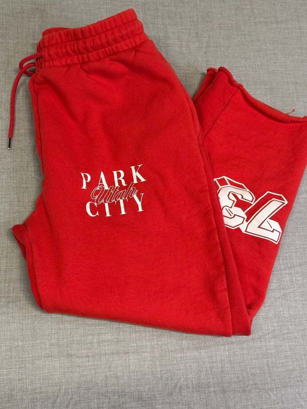 Park City Utah 73 Graphic Red Sweatpants Size M - Picture 6 of 6